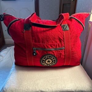 Kipling lightweight nylon expandable travel/gym bag